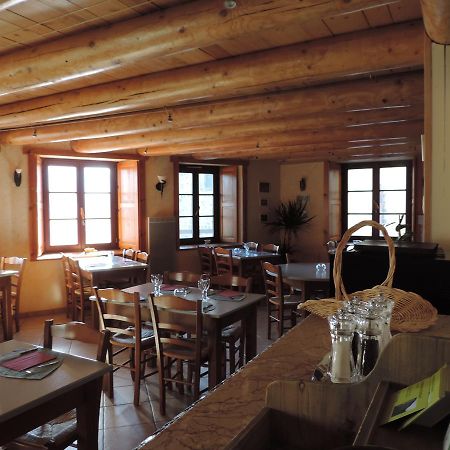 Auberge Du Brabant Chez Titof Roche-en-Regnier エクステリア 写真